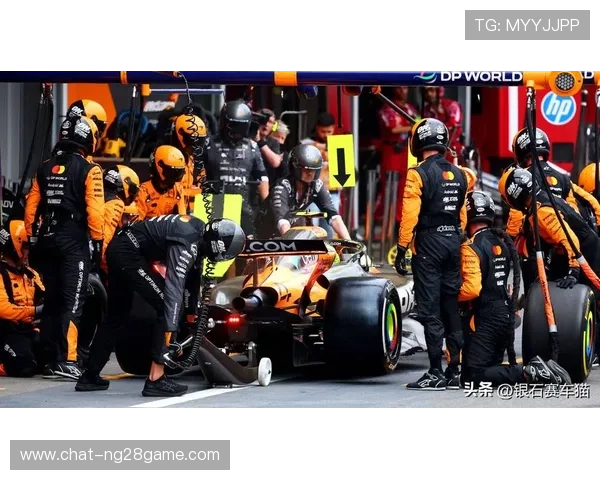 F1赛季激烈角逐:红牛车队展现强大实力 迈凯伦和梅赛德斯紧随其后 F1赛季激烈角逐:红牛车队展现强大实力 迈凯伦和梅赛德斯紧随其后