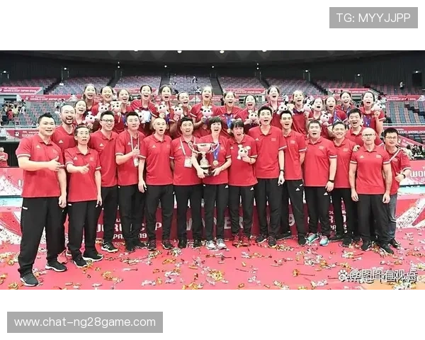 中国女排逆转战胜意大利锁定世界杯决赛席位全队士气高涨