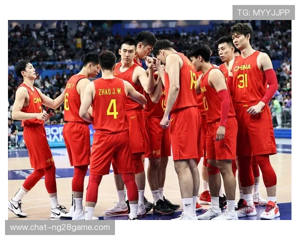 中国男篮新赛季首战亮相，核心球员表现引发球迷热议