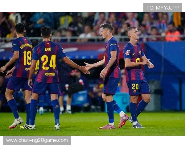 巴萨与皇马新赛季激战在即，锋线对决引球迷热议